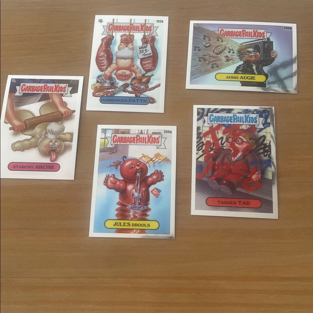 ✨10/$10 GPK SALE✨ Garbage Pail Kids Trading Cards Set 8